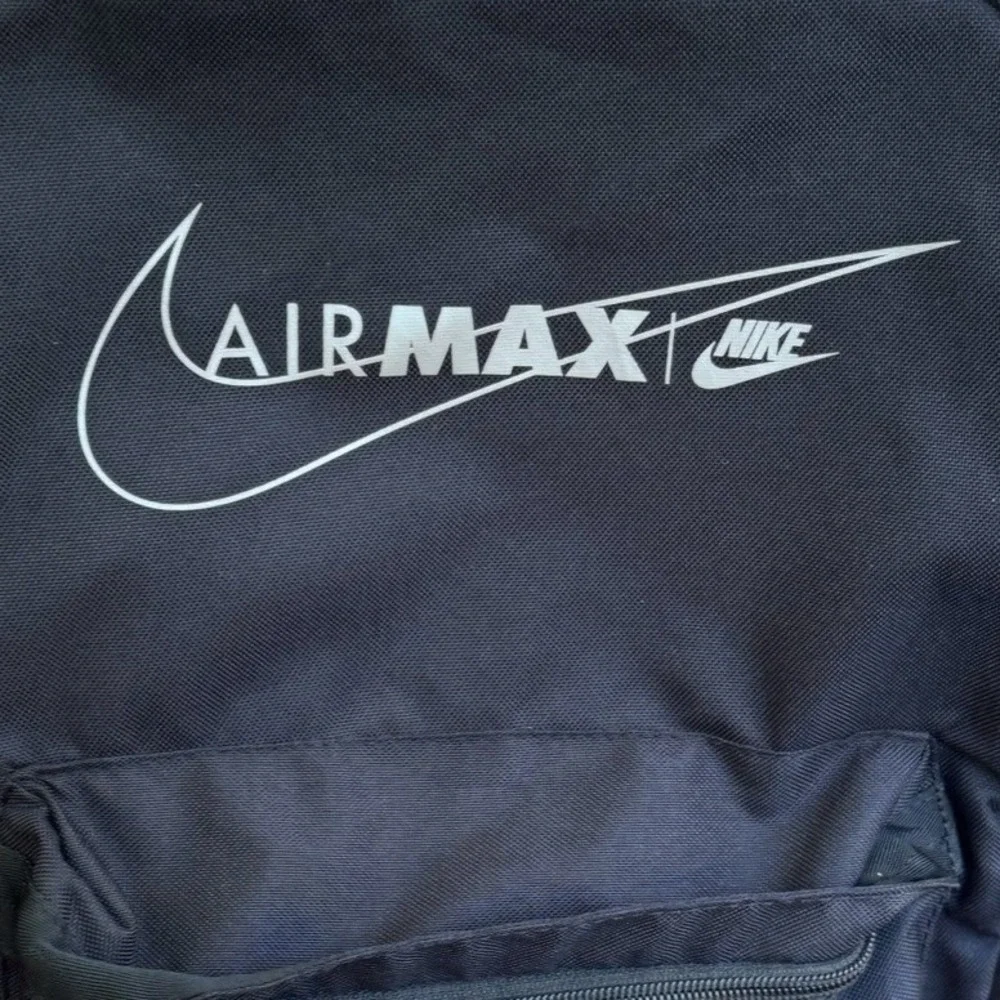 Nike Air Max Backpack Black Swoosh Logo School Gym Bag‎ Sporty Streetwear